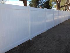 6' privacy vinyl fence white