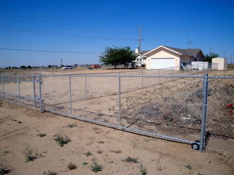 5' chain link, 20' rolling gate